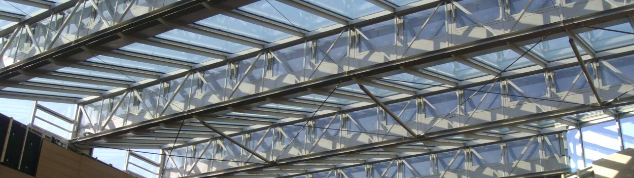 Hotel de région Lyon 4 : high thermal level with smoke and natural ventilation