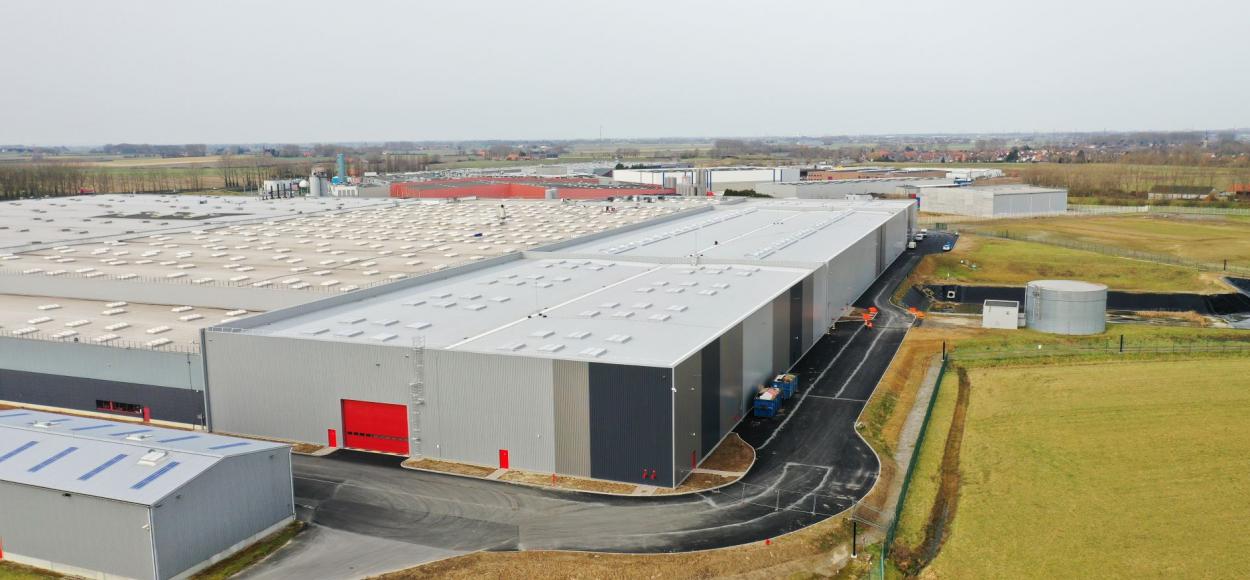 Lanterneaux Bluetek Adexsi plateforme logistique Coca-Cola Socx